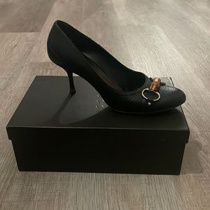 GUCCI SCAR PELLE Vintage Black Pumps Size 9
